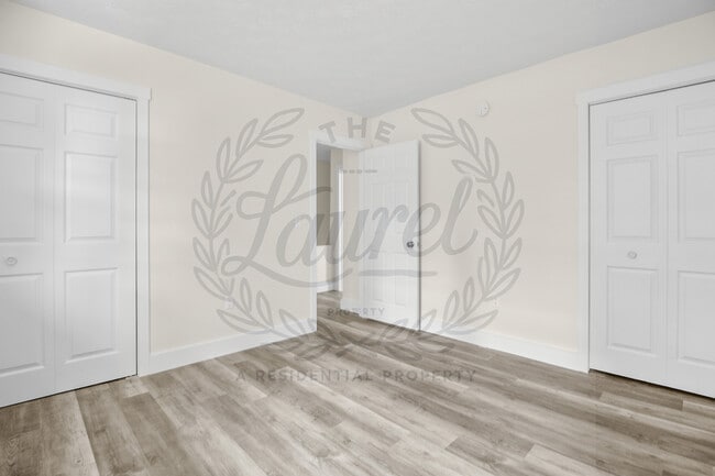 Photo - 453 S Laurel Rd