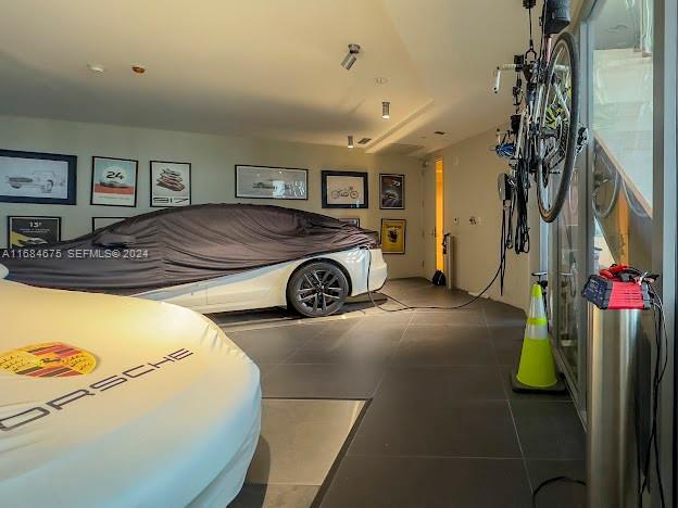 Building Photo - 18555 Collins Ave Unit 5203