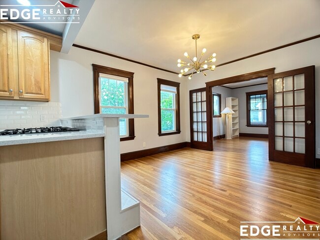 Photo - 92 Litchfield St