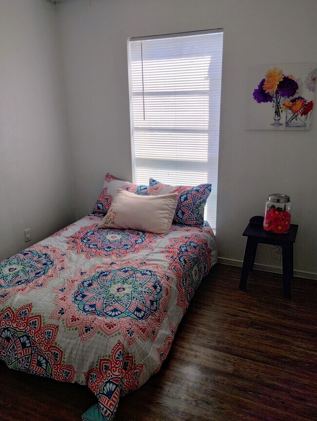 University Club Apartments