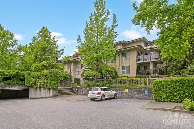 Photo - Spacious and well-maintained 2 bed, 2 bath condo available in the heart of East Newton! Unit 309