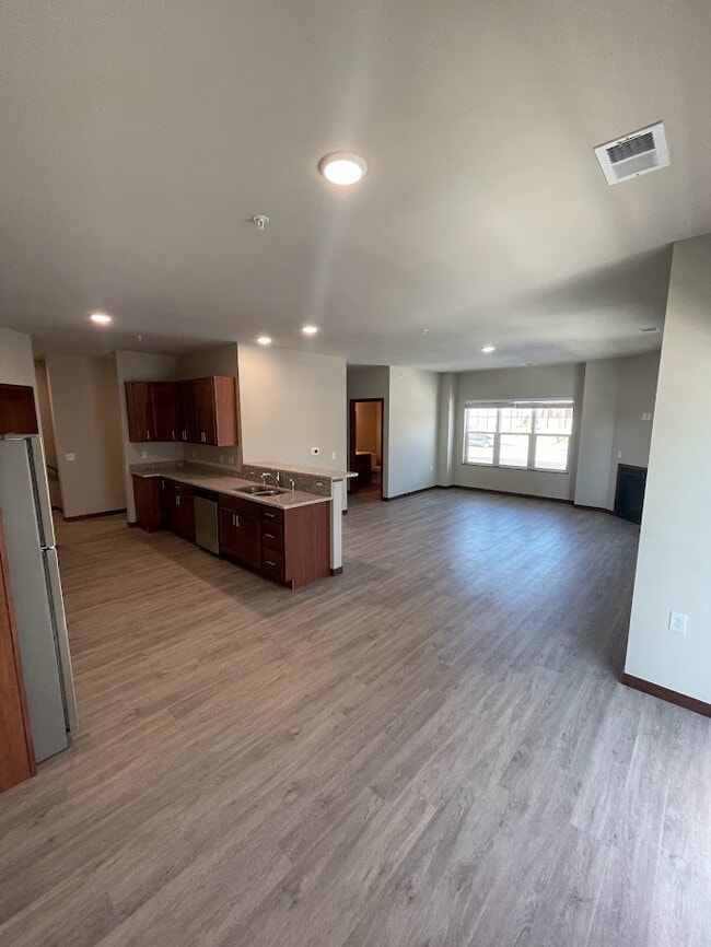 Photo - Driscoll Drive Townhomes (6402-6416)