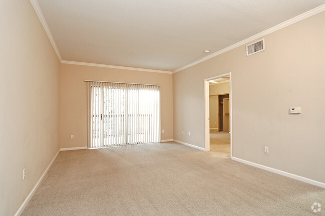 Interior Photo - Governor's Terrace Rental