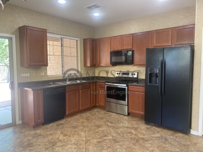 Photo - 952 E Jacob St