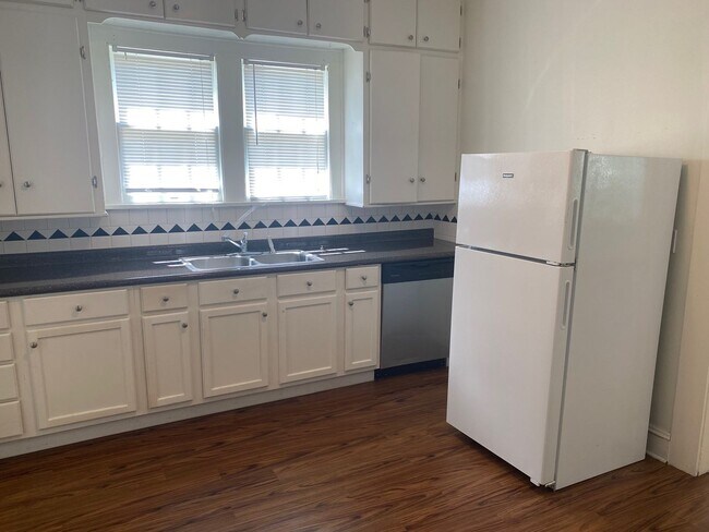 Photo - 2BR South Highlands Apt by Byrd High School - Downstairs Unit