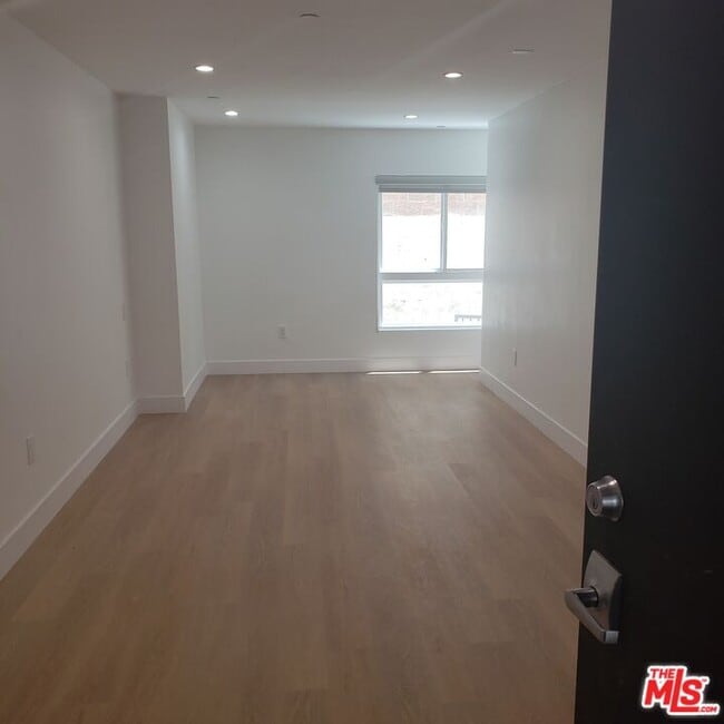 Photo - 1515 Colby Ave Unidad 302