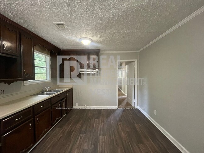 Photo - 3462 McKenzie Dr