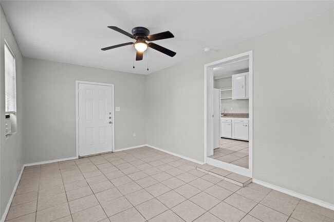 Photo - 806 3rd Ave N Unidad 12