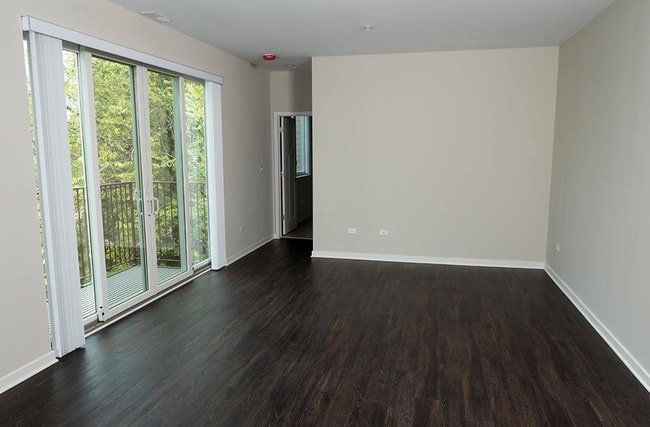 Urban Prairieview Living/Balcony