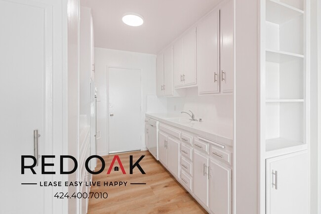 Photo - 319 S Clark Dr Unidad 306