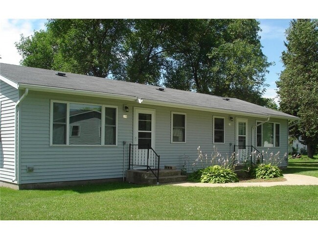 Photo - 308 S 3rd St Townhome