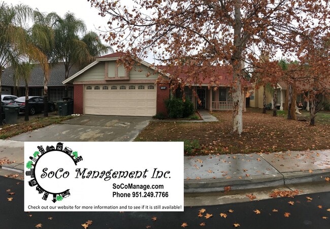 Building Photo - 3 Bedroom / 2 Bathroom Home in Perris