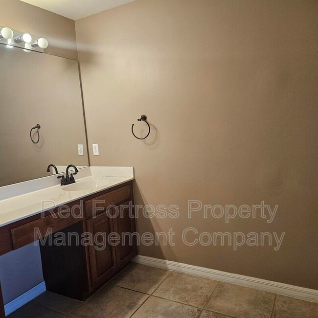 Photo - 8271 Village Edge Cir