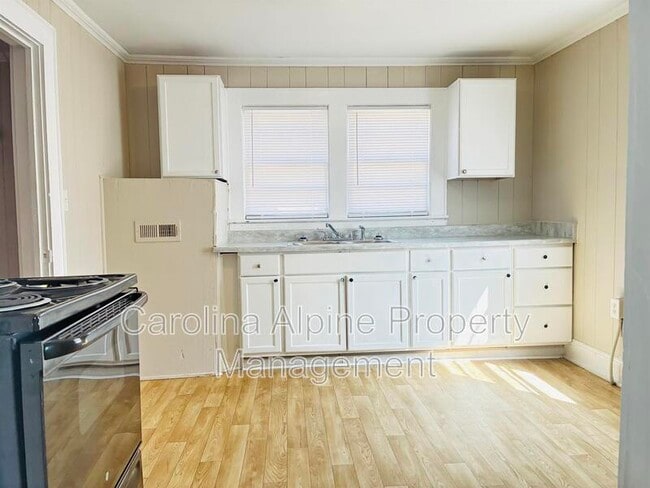 Photo - 2207 Garland Ave