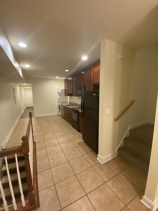 Photo - 1600 Light St