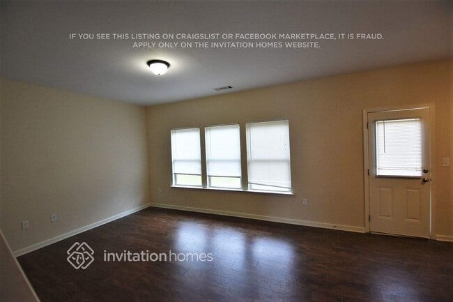 Photo - 2070 Stonebrook Dr