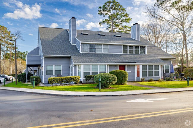 Building view. - Sterling Village II
