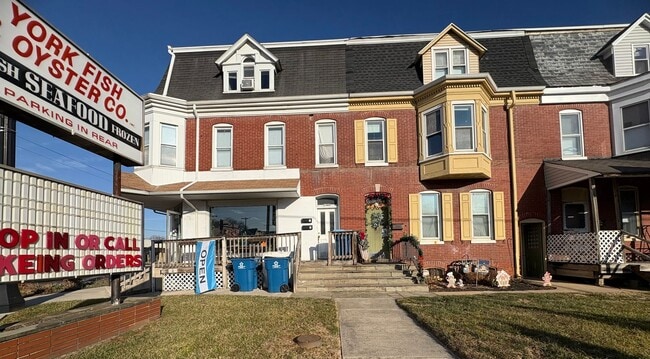 Photo - 1369 W Market St Unit 3rd Floor