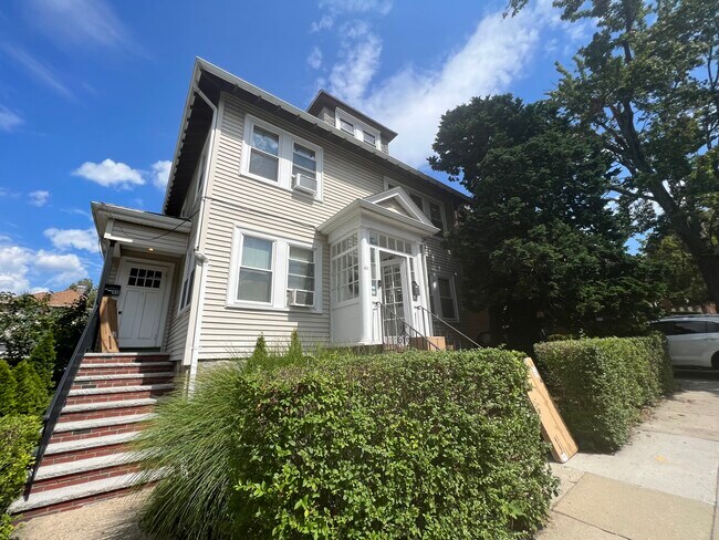 Exterior - 42 Kirkwood Rd Unit 1