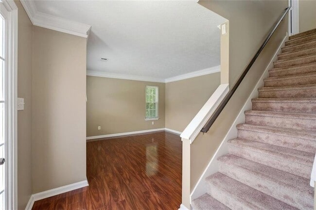 Photo - 800 Revena Dr