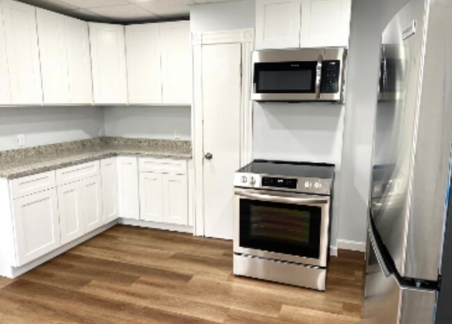 29 Maple St 2f  