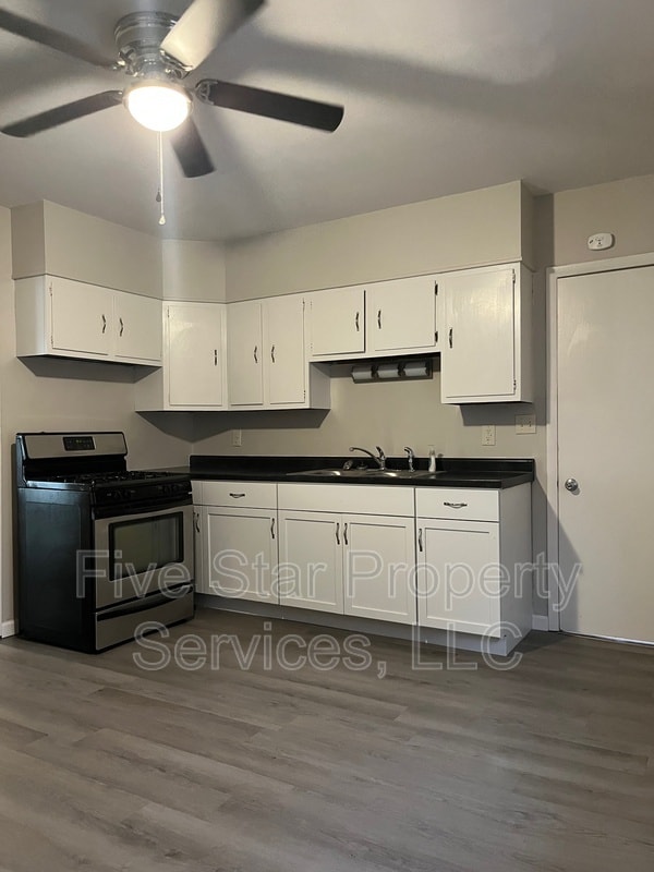 Photo - 831 S 14th St