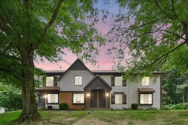 Building Photo - 1385 Country Side Dr Unit 1385A