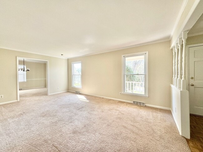 Photo - Spacious 3 Bedroom Home Convenient to New Garden