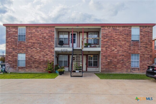 Building Photo - 3409 Toledo Dr Unit D