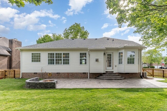 Photo - Franklin Home For Lease