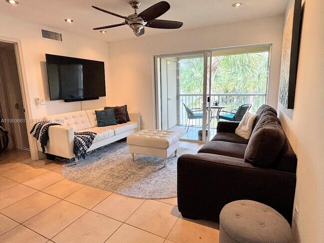 Photo - 460 S Park Rd Unit 6-303