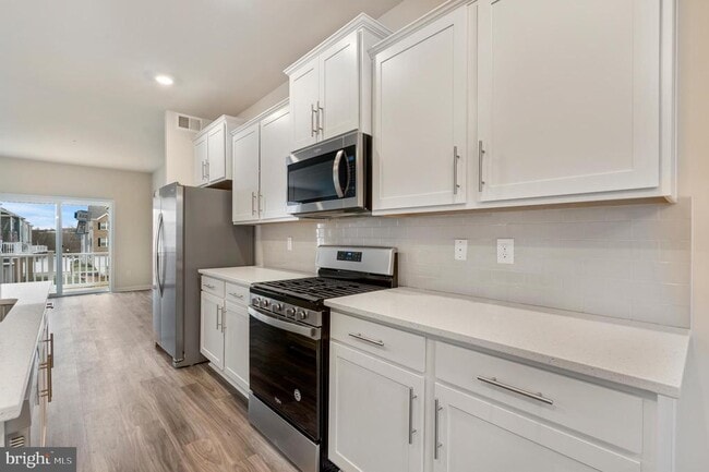 Photo - 7106 Delegate Pl