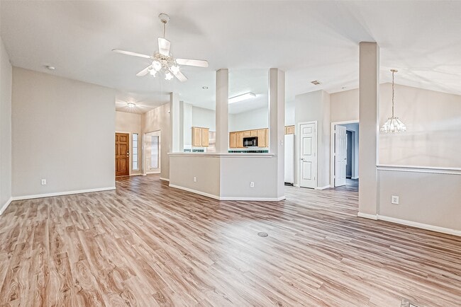 Photo - 1524 Robin Ave