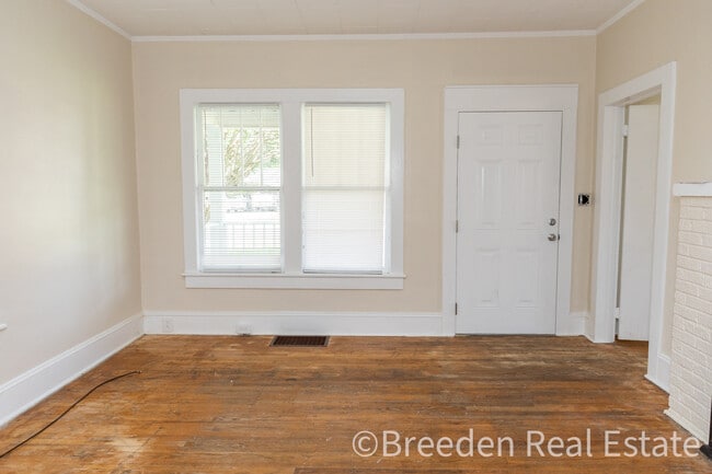 Photo - 427 N Green St