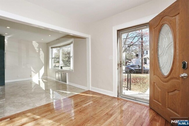 Photo - 7-09-9 Campbell Rd