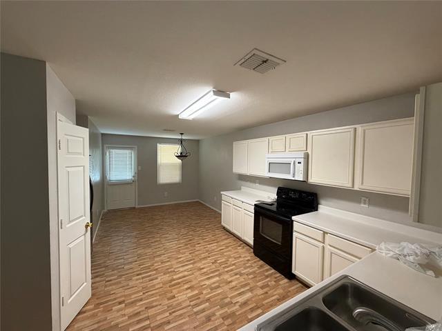 Photo - 12842 Cowper Dr