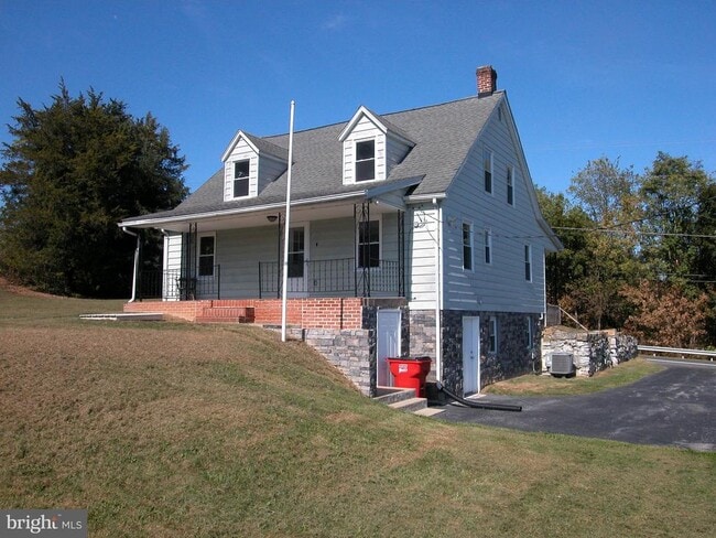 Photo - 14835 Clear Spring Rd