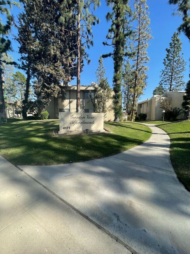 Building Photo - 4171 California Ave Unit 12