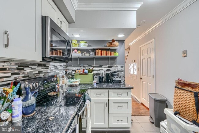 Photo - 108 N Madeira St