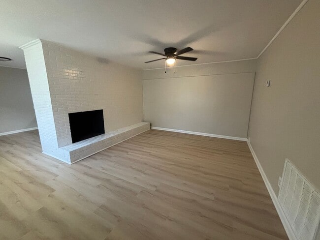 Photo - 2608 E Cavett Dr