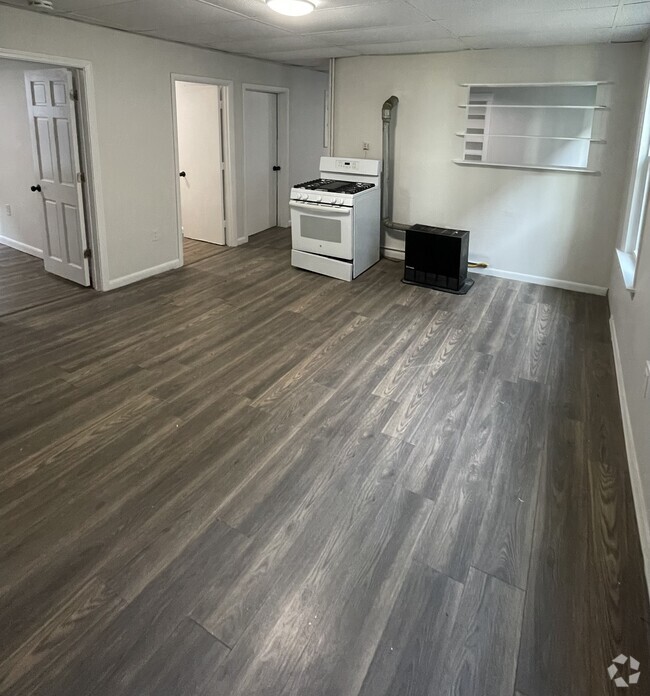 Building Photo - 81 Merrifield St Rental