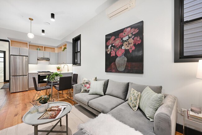 Photo - 7 St Pauls Ave Unit 4R