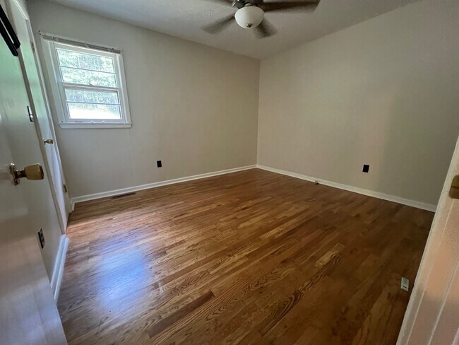 Photo - 331 Sesame St