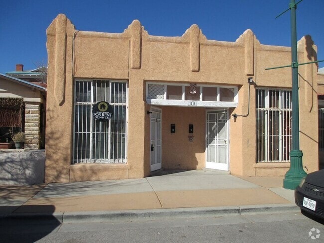 Building Photo - 1311 E San Antonio Ave Unit 1 Rental