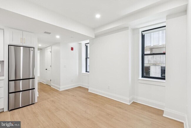 Building Photo - 135 S 19th St Unit 405 Rental