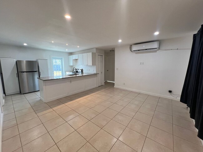 Photo - Charming 3-Bed / 2-Bath Renovated Rental in Washington Shores – Prime Orlando Location!