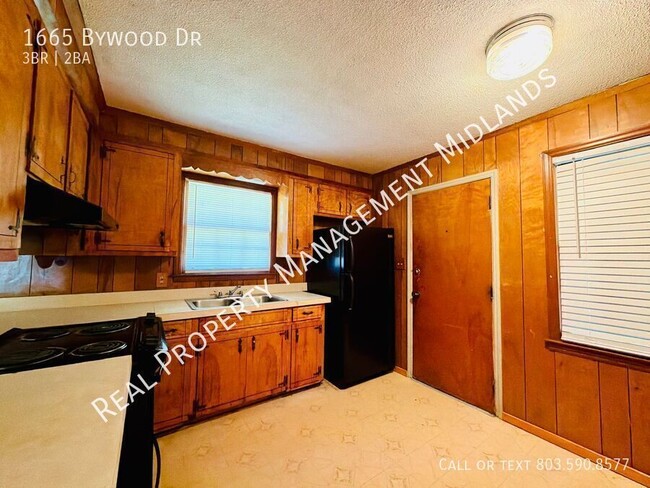 Photo - 1665 Bywood Dr