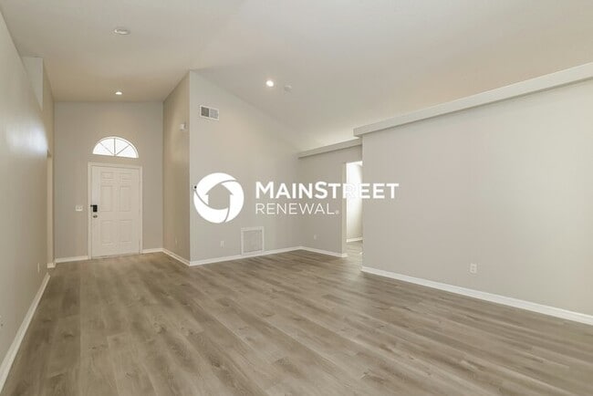 Photo - 4 Bedroom Pet-Friendly Home in KISSIMMEE, FL with Main Street Renewal