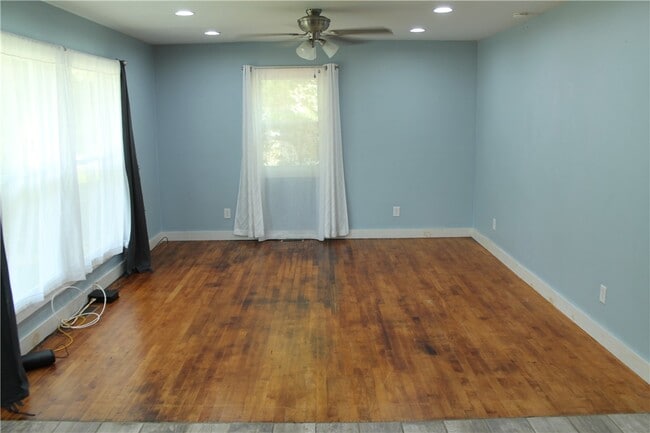 Photo - 441 Chambers Rd