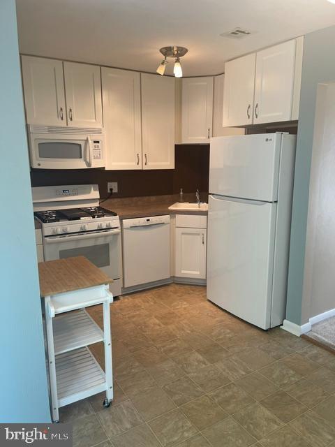 Photo - 802 Hills Dr